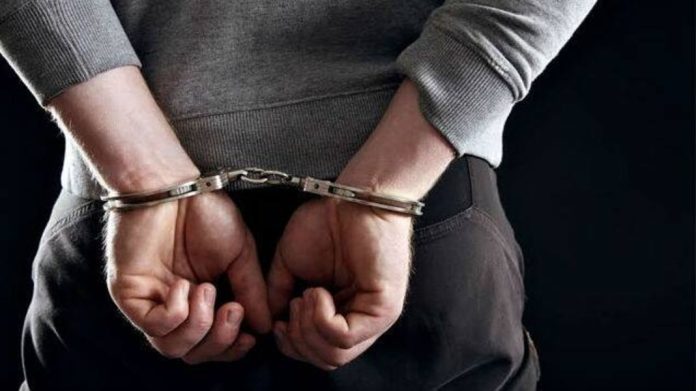 കാസർകോട് മയക്കുമരുന്നുമായി നാലുപേർ പിടിയിൽ കാസർകോട് മയക്കുമരുന്നുമായി നാലുപേർ പിടിയിൽ