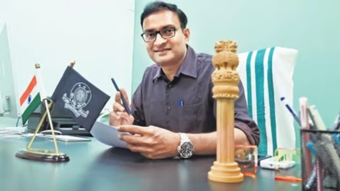 എൻ പ്രശാന്ത് ഐഎഎസിന് തിരിച്ചടി ; സസ്പെൻഷൻ കാലാവധി 120 ദിവസം കൂടി നീട്ടി സര്ക്കാര് എൻ പ്രശാന്ത് ഐഎഎസിന് തിരിച്ചടി ; സസ്പെൻഷൻ കാലാവധി 120 ദിവസം കൂടി നീട്ടി സര്ക്കാര്