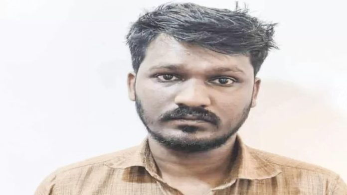 പ്രായപൂര്ത്തിയാകാത്ത പെണ്കുട്ടിയുടെ ചിത്രം പ്രചരിപ്പിച്ച് ഭീഷണിപ്പെടുത്തി ; യുവാവ് അറസ്റ്റില് പ്രായപൂര്ത്തിയാകാത്ത പെണ്കുട്ടിയുടെ ചിത്രം പ്രചരിപ്പിച്ച് ഭീഷണിപ്പെടുത്തി ; യുവാവ് അറസ്റ്റില്