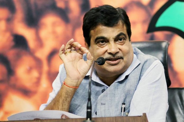 അപകടത്തില് പരിക്കേറ്റവരെ ആശുപത്രിയിലെത്തിക്കുന്നവര്ക്ക് 25,000 രൂപ പാരിതോഷികം അപകടത്തില് പരിക്കേറ്റവരെ ആശുപത്രിയിലെത്തിക്കുന്നവര്ക്ക് 25,000 രൂപ പാരിതോഷികം