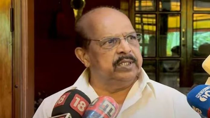 മുസ്ലിം ലീഗ് സെമിനാറില് നിന്ന് പിന്മാറി ജി സുധാകരന് മുസ്ലിം ലീഗ് സെമിനാറില് നിന്ന് പിന്മാറി ജി സുധാകരന്