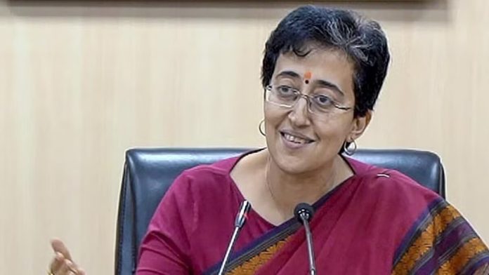 മാതൃകാ പെരുമാറ്റച്ചട്ടം ലംഘിച്ചു ; മുഖ്യമന്ത്രി അതിഷിക്കെതിരെ കേസെടുത്ത് ഡൽഹി പോലീസ് മാതൃകാ പെരുമാറ്റച്ചട്ടം ലംഘിച്ചു ; മുഖ്യമന്ത്രി അതിഷിക്കെതിരെ കേസെടുത്ത് ഡൽഹി പോലീസ്