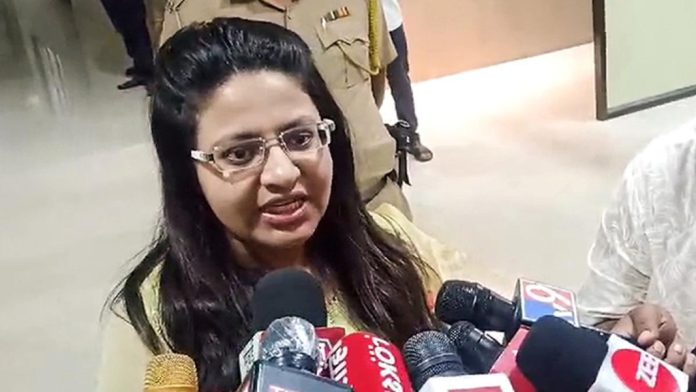 സിവില് സര്വീസ് പരീക്ഷയില് തട്ടിപ്പ് ; പൂജ ഖേദ്കറുടെ അറസ്റ്റ് തടഞ്ഞ് സുപ്രീംകോടതി സിവില് സര്വീസ് പരീക്ഷയില് തട്ടിപ്പ് ; പൂജ ഖേദ്കറുടെ അറസ്റ്റ് തടഞ്ഞ് സുപ്രീംകോടതി
