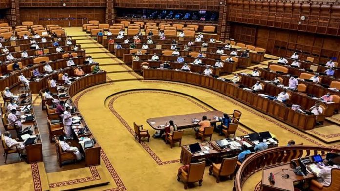 നിയമസഭയുടെ പതിമൂന്നാമത് സമ്മേളനം ജനുവരി 17ന് തുടങ്ങും ; ബജറ്റ് അവതരണം ഫെബ്രുവരി 7ന് നിയമസഭയുടെ പതിമൂന്നാമത് സമ്മേളനം ജനുവരി 17ന് തുടങ്ങും ; ബജറ്റ് അവതരണം ഫെബ്രുവരി 7ന്