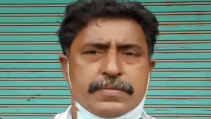 ലോറിയിൽ നിന്നും മരത്തടികൾ ഇറക്കുന്നതിനിടെ ദേഹത്തേക്ക് വീണ് തൊഴിലാളിക്ക് ദാരുണാന്ത്യം ലോറിയിൽ നിന്നും മരത്തടികൾ ഇറക്കുന്നതിനിടെ ദേഹത്തേക്ക് വീണ് തൊഴിലാളിക്ക് ദാരുണാന്ത്യം