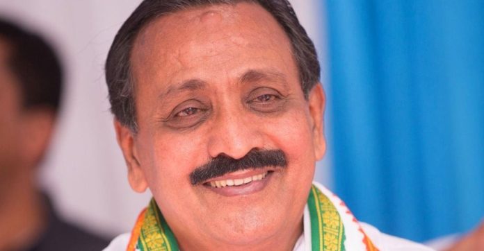 മരുന്ന് ക്ഷാമം ; ഉപവാസം അവസാനിപ്പിച്ച് എം.കെ. രാഘവന് മരുന്ന് ക്ഷാമം ; ഉപവാസം അവസാനിപ്പിച്ച് എം.കെ. രാഘവന്