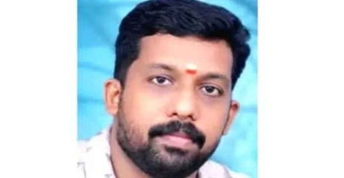 കുവൈറ്റിലുണ്ടായ വാഹനാപകടത്തിൽ പ്രാവാസി മലയാളിയ്ക്ക് ദാരുണാന്ത്യം കുവൈറ്റിലുണ്ടായ വാഹനാപകടത്തിൽ പ്രാവാസി മലയാളിയ്ക്ക് ദാരുണാന്ത്യം