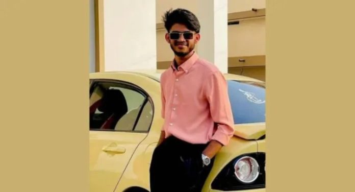 സ്വകാര്യ ആശുപത്രിയിലെ നഴ്സിങ് സ്റ്റാഫ് കുഴഞ്ഞുവീണു മരിച്ചു സ്വകാര്യ ആശുപത്രിയിലെ നഴ്സിങ് സ്റ്റാഫ് കുഴഞ്ഞുവീണു മരിച്ചു