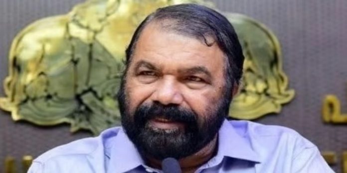 വിദ്യാർഥിയുടെ ഭീഷണി വീഡിയോ : ഉടന് റിപ്പോര്ട്ട് നല്കാന് പൊതു വിദ്യാഭ്യാസ ഡയറക്ടര്ക്ക് നിര്ദ്ദേശം നല്കി മന്ത്രി വിദ്യാർഥിയുടെ ഭീഷണി വീഡിയോ : ഉടന് റിപ്പോര്ട്ട് നല്കാന് പൊതു വിദ്യാഭ്യാസ ഡയറക്ടര്ക്ക് നിര്ദ്ദേശം നല്കി മന്ത്രി