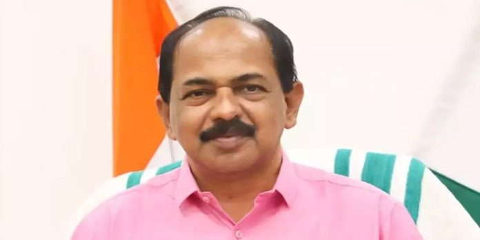 ജനങ്ങളുടെ അന്നം മുട്ടിക്കുന്ന സമരത്തിൽ നിന്ന് പിന്മാറണം : റേഷൻ വ്യാപാരികളോട് മന്ത്രി ജി ആർ അനിൽ ജനങ്ങളുടെ അന്നം മുട്ടിക്കുന്ന സമരത്തിൽ നിന്ന് പിന്മാറണം : റേഷൻ വ്യാപാരികളോട് മന്ത്രി ജി ആർ അനിൽ