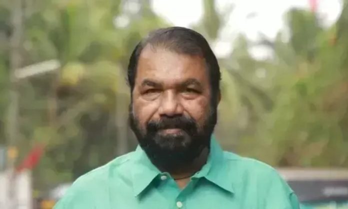 ഓള് പ്രമോഷന് അധ്യാപകരെ അലസരാക്കി ; കുട്ടികൾ അധ്യാപകർക്കെതിരെ വരെ പരാതികൾ പറയാറുണ്ട് : മന്ത്രി വി ശിവൻകുട്ടി ഓള് പ്രമോഷന് അധ്യാപകരെ അലസരാക്കി ; കുട്ടികൾ അധ്യാപകർക്കെതിരെ വരെ പരാതികൾ പറയാറുണ്ട് : മന്ത്രി വി ശിവൻകുട്ടി
