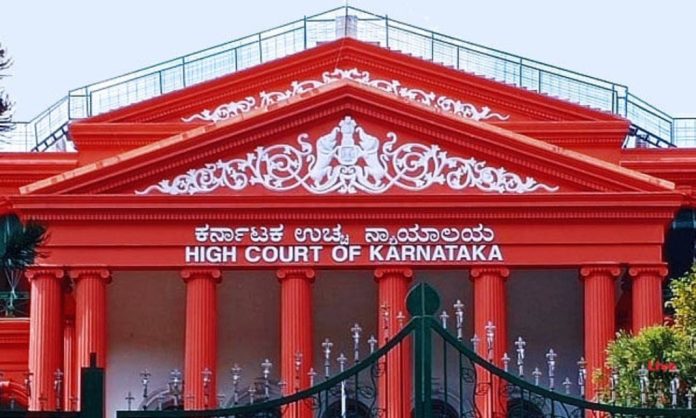 മുഡ അഴിമതിക്കേസ് : ഹൈക്കോടതിക്ക് അന്വേഷണ റിപ്പോർട്ട് സമർപ്പിച്ച് ലോകായുക്ത മുഡ അഴിമതിക്കേസ് : ഹൈക്കോടതിക്ക് അന്വേഷണ റിപ്പോർട്ട് സമർപ്പിച്ച് ലോകായുക്ത