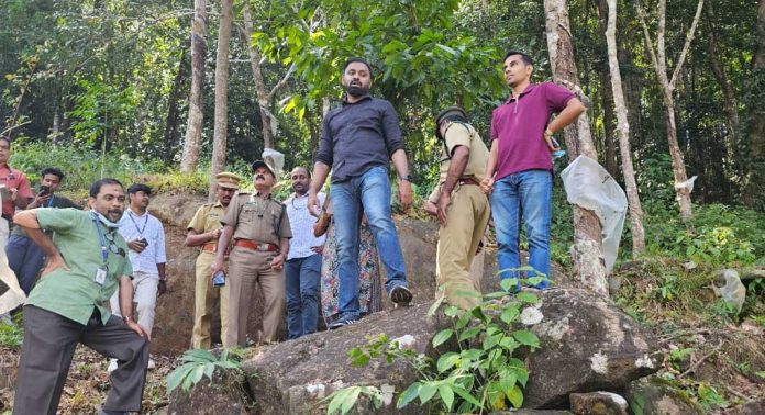 മകരവിളക്ക് : കാഴ്ചയിടങ്ങളില് സുരക്ഷ ഉറപ്പാക്കും – ജില്ലാ കളക്ടര് മകരവിളക്ക് : കാഴ്ചയിടങ്ങളില് സുരക്ഷ ഉറപ്പാക്കും – ജില്ലാ കളക്ടര്