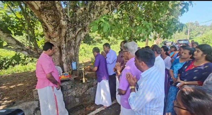 തിരുവാഭരണപാതയിലെ നിർമ്മാണ പ്രവർത്തികളുടെ ശ്രമധാനം നടത്തി റാന്നി പഞ്ചായത്തും തിരുവാഭരണപാത സംരക്ഷണ സമിതിയും അയ്യപ്പസേവാസംഘവും തിരുവാഭരണപാതയിലെ നിർമ്മാണ പ്രവർത്തികളുടെ ശ്രമധാനം നടത്തി റാന്നി പഞ്ചായത്തും തിരുവാഭരണപാത സംരക്ഷണ സമിതിയും അയ്യപ്പസേവാസംഘവും