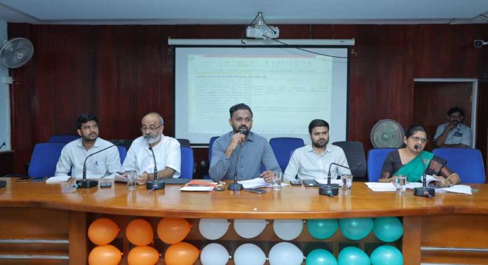 കീച്ചേരിവാല് കടവ് പാലം അപ്രോച്ച് റോഡ് ജില്ലാ പഞ്ചായത്ത് ആസ്തിയില് ഉള്പ്പെടുത്തുന്നത് പരിശോധിക്കും : മാത്യു ടി തോമസ് എംഎല്എ കീച്ചേരിവാല് കടവ് പാലം അപ്രോച്ച് റോഡ് ജില്ലാ പഞ്ചായത്ത് ആസ്തിയില് ഉള്പ്പെടുത്തുന്നത് പരിശോധിക്കും : മാത്യു ടി തോമസ് എംഎല്എ