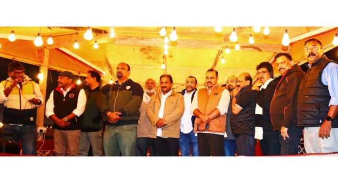 ഒഐസിസി പത്തനംതിട്ട ജില്ലാ കമ്മറ്റി വിൻ്റർ ക്യാമ്പ് സംഘടിപ്പിച്ചു ഒഐസിസി പത്തനംതിട്ട ജില്ലാ കമ്മറ്റി വിൻ്റർ ക്യാമ്പ് സംഘടിപ്പിച്ചു