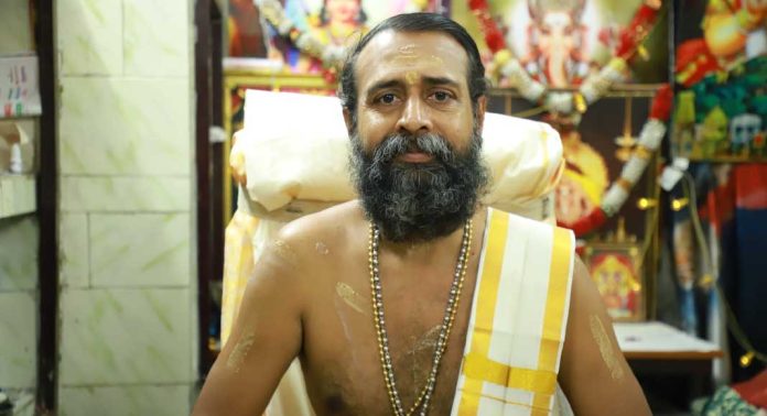 തീർത്ഥാടനകാലം സംതൃപ്തിയോടെ സമാപ്തിയിലേക്ക് : മേൽശാന്തി എസ് അരുൺകുമാർ നമ്പൂതിരി തീർത്ഥാടനകാലം സംതൃപ്തിയോടെ സമാപ്തിയിലേക്ക് : മേൽശാന്തി എസ് അരുൺകുമാർ നമ്പൂതിരി