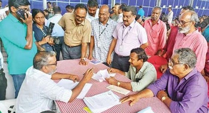 കരുതലും കൈത്താങ്ങും താലൂക്കുതല പരാതിപരിഹാര അദാലത്ത് ; ചെങ്ങന്നൂരിൽ 178 അപേക്ഷകൾ തീർപ്പാക്കി കരുതലും കൈത്താങ്ങും താലൂക്കുതല പരാതിപരിഹാര അദാലത്ത് ; ചെങ്ങന്നൂരിൽ 178 അപേക്ഷകൾ തീർപ്പാക്കി