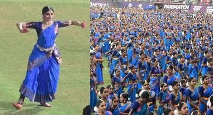 ഗിന്നസ് വേൾഡ് റെക്കോഡ് ലക്ഷ്യമിട്ടുള്ള നൃത്ത പരിപാടിക്ക് ദിവ്യ ഉണ്ണിക്ക് നൽകിയത് 5 ലക്ഷം രൂപ ഗിന്നസ് വേൾഡ് റെക്കോഡ് ലക്ഷ്യമിട്ടുള്ള നൃത്ത പരിപാടിക്ക് ദിവ്യ ഉണ്ണിക്ക് നൽകിയത് 5 ലക്ഷം രൂപ