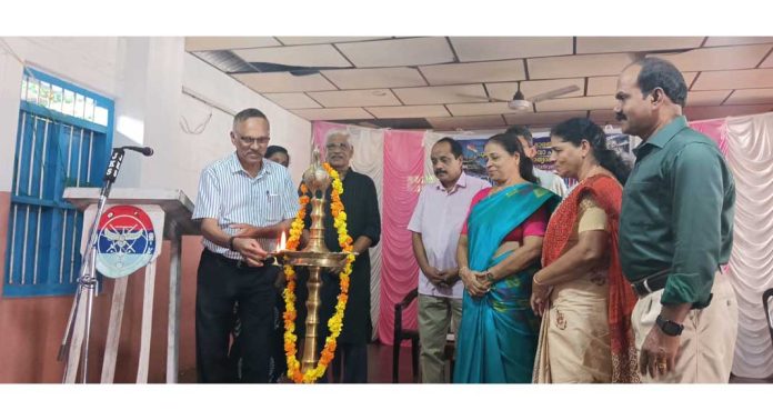 സൈനിക കുടുംബ സംഗമവും പുതുവത്സരാഘോഷവും നടത്തി സൈനിക കുടുംബ സംഗമവും പുതുവത്സരാഘോഷവും നടത്തി