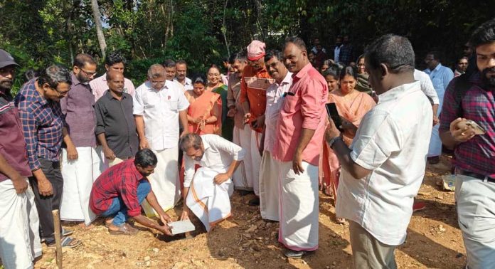 കെ എസ് ടി എ റാന്നി സബ് ജില്ലയുടെ നേതൃത്വത്തിൽ കുട്ടിക്കൊരു വീടിന് റാന്നിയിൽ തുടക്കമായി കെ എസ് ടി എ റാന്നി സബ് ജില്ലയുടെ നേതൃത്വത്തിൽ കുട്ടിക്കൊരു വീടിന് റാന്നിയിൽ തുടക്കമായി