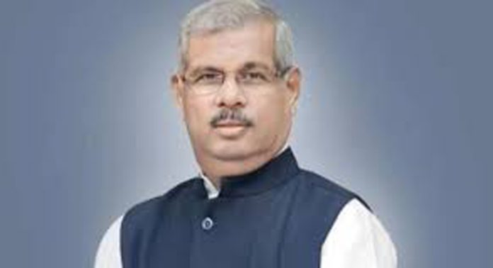 സംസ്ഥാനത്തിന്റെ പുതിയ ഗവർണർ ഇന്നെത്തും ; സത്യപ്രതിജ്ഞ നാളെ സംസ്ഥാനത്തിന്റെ പുതിയ ഗവർണർ ഇന്നെത്തും ; സത്യപ്രതിജ്ഞ നാളെ