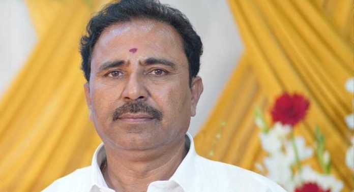 അയ്യപ്പഭക്തൻ വൈദ്യുതാഘാതമേറ്റ് മരിച്ച സംഭവം ; അന്വേഷണം നടത്തണമെന്ന് ആവശ്യപ്പെട്ട് അഡ്വ. പ്രമോദ് നാരായണ് എം.എൽ.എ മന്ത്രി കെ. കൃഷ്ണൻകുട്ടിക്ക് കത്ത് നൽകി അയ്യപ്പഭക്തൻ വൈദ്യുതാഘാതമേറ്റ് മരിച്ച സംഭവം ; അന്വേഷണം നടത്തണമെന്ന് ആവശ്യപ്പെട്ട് അഡ്വ. പ്രമോദ് നാരായണ് എം.എൽ.എ മന്ത്രി കെ. കൃഷ്ണൻകുട്ടിക്ക് കത്ത് നൽകി