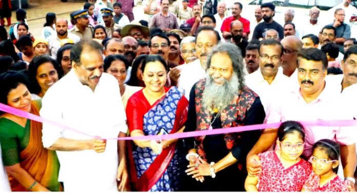 കോഴഞ്ചേരി പുഷ്പമേള പഞ്ചായത്ത് സ്റ്റേഡിയത്തിൽ തുടങ്ങി കോഴഞ്ചേരി പുഷ്പമേള പഞ്ചായത്ത് സ്റ്റേഡിയത്തിൽ തുടങ്ങി