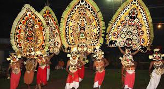 കോട്ടാങ്ങൽ ദേവീക്ഷേത്രത്തിലെ പടയണിക്ക് 28ന് ചൂട്ട് വെയ്ക്കും കോട്ടാങ്ങൽ ദേവീക്ഷേത്രത്തിലെ പടയണിക്ക് 28ന് ചൂട്ട് വെയ്ക്കും
