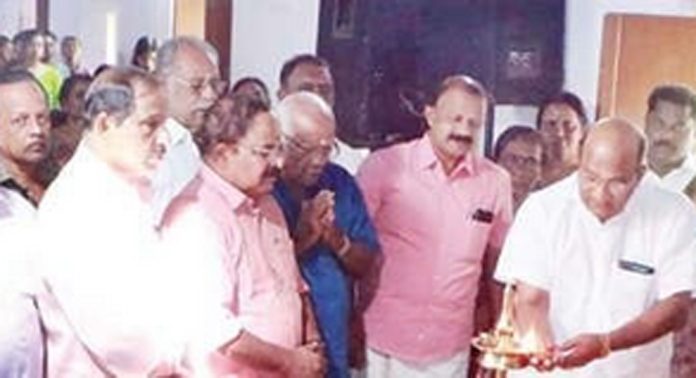 ഹിന്ദുമതപരിഷത്ത് ; ആധ്യാത്മിക മത്സരങ്ങളുടെ ഉദ്ഘാടനം നടന്നു ഹിന്ദുമതപരിഷത്ത് ; ആധ്യാത്മിക മത്സരങ്ങളുടെ ഉദ്ഘാടനം നടന്നു