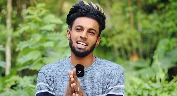 വിദ്യാർത്ഥികളെ കാറിടിച്ച് കൊലപ്പെടുത്താൻ ശ്രമിച്ച കേസിൽ അറസ്റ്റിലായിരുന്ന യൂട്യൂബര് മണവാളനെ റിമാൻഡ് ചെയ്തു വിദ്യാർത്ഥികളെ കാറിടിച്ച് കൊലപ്പെടുത്താൻ ശ്രമിച്ച കേസിൽ അറസ്റ്റിലായിരുന്ന യൂട്യൂബര് മണവാളനെ റിമാൻഡ് ചെയ്തു