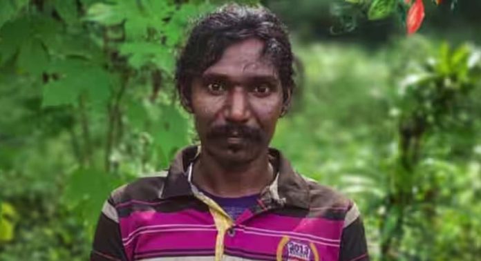 കാട്ടാന ആക്രമണത്തിൽ കൊല്ലപ്പെട്ട മണിയുടെ കുടുംബത്തിന് അഞ്ച് ലക്ഷം രൂപ ധനസഹായം കൈമാറി കാട്ടാന ആക്രമണത്തിൽ കൊല്ലപ്പെട്ട മണിയുടെ കുടുംബത്തിന് അഞ്ച് ലക്ഷം രൂപ ധനസഹായം കൈമാറി
