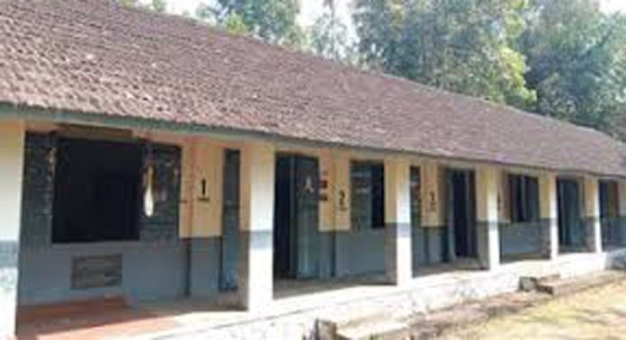 മെഴുവേലി ഗവ.ജി.വി.എൽ.പി. സ്കൂൾ കുട്ടികൾ വിമാനയാത്രക്കൊരുങ്ങുന്നു മെഴുവേലി ഗവ.ജി.വി.എൽ.പി. സ്കൂൾ കുട്ടികൾ വിമാനയാത്രക്കൊരുങ്ങുന്നു