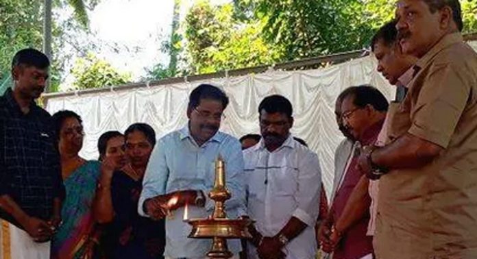 എസ്.എൻ.ഡി.പി മേപ്രാൽ ശാഖയിലെ കുടുംബസംഗമം നടന്നു എസ്.എൻ.ഡി.പി മേപ്രാൽ ശാഖയിലെ കുടുംബസംഗമം നടന്നു