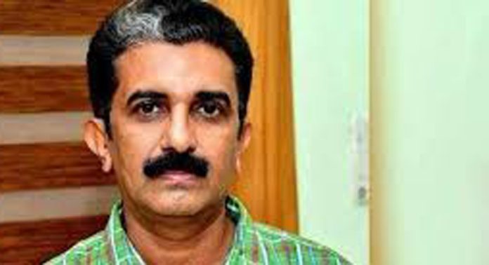 നവീന് ബാബുവിന്റെ മരണത്തില് സിബിഐ അന്വേഷണം ആവശ്യപ്പെട്ട് അപ്പീലുമായി കുടുംബം നവീന് ബാബുവിന്റെ മരണത്തില് സിബിഐ അന്വേഷണം ആവശ്യപ്പെട്ട് അപ്പീലുമായി കുടുംബം