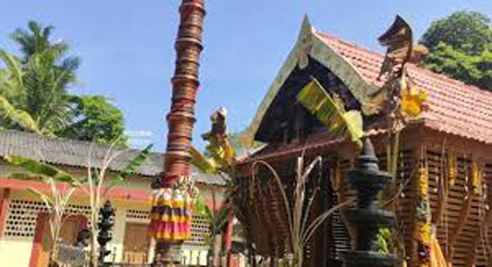ഞാലിയിൽ ഭഗവതി ക്ഷേത്രത്തിൽ ആനക്കൊട്ടിൽ സമർപ്പണം ഇന്ന് ഞാലിയിൽ ഭഗവതി ക്ഷേത്രത്തിൽ ആനക്കൊട്ടിൽ സമർപ്പണം ഇന്ന്