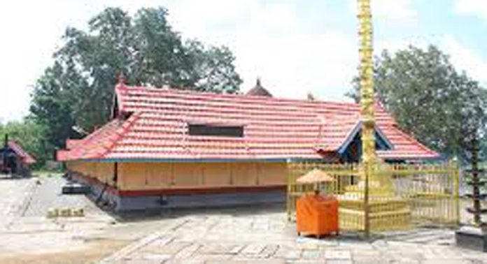 പന്തളം മഹാദേവർ ക്ഷേത്രത്തിൽ ഒൻപതാം ഉത്സവ ഭാഗമായി പൂരക്കാഴ്ചയും കുടമാറ്റവും ഞായറാഴ്ച നടക്കും പന്തളം മഹാദേവർ ക്ഷേത്രത്തിൽ ഒൻപതാം ഉത്സവ ഭാഗമായി പൂരക്കാഴ്ചയും കുടമാറ്റവും ഞായറാഴ്ച നടക്കും