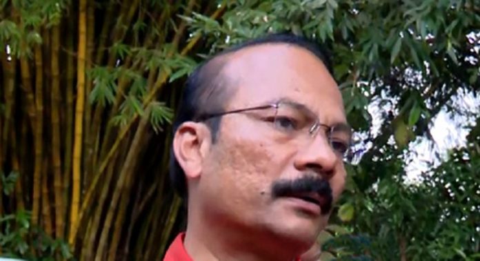 ശബരിമലയിൽ ഡ്രസ് കോഡ് ഇല്ല ; തിരുവിതാംകൂർ ദേവസ്വം ബോർഡ് പ്രസിഡന്റ് പി എസ് പ്രശാന്ത് ശബരിമലയിൽ ഡ്രസ് കോഡ് ഇല്ല ; തിരുവിതാംകൂർ ദേവസ്വം ബോർഡ് പ്രസിഡന്റ് പി എസ് പ്രശാന്ത്