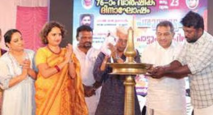 പ്രമാടം നേതാജി ഹയർ സെക്കൻഡറി സ്കൂളിന്റെ ഒരുവർഷം നീണ്ട വജ്രജൂബിലി ആഘോഷത്തിന് സമാപനമായി പ്രമാടം നേതാജി ഹയർ സെക്കൻഡറി സ്കൂളിന്റെ ഒരുവർഷം നീണ്ട വജ്രജൂബിലി ആഘോഷത്തിന് സമാപനമായി