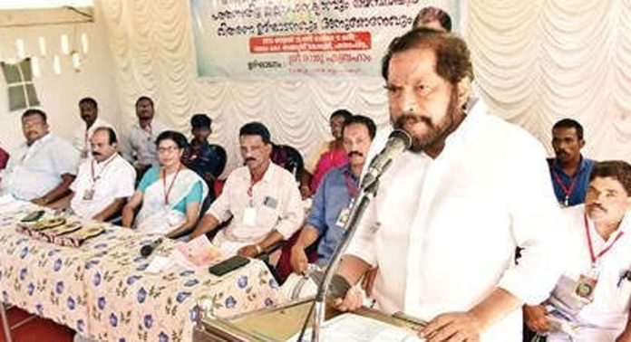 ഡി.എ.ഡബ്ല്യു.എഫ് ജില്ലാ പഠനക്യാമ്പ് ഉദ്ഘാടനം ചെയ്തു ഡി.എ.ഡബ്ല്യു.എഫ് ജില്ലാ പഠനക്യാമ്പ് ഉദ്ഘാടനം ചെയ്തു