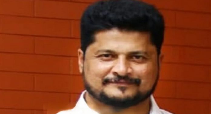 റാന്നി സ്വദേശി കുവൈത്തില് ഹൃദയാഘാതം മൂലം മരിച്ചു റാന്നി സ്വദേശി കുവൈത്തില് ഹൃദയാഘാതം മൂലം മരിച്ചു