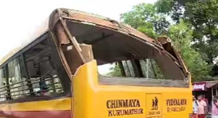 ഫിറ്റ്നസ് അവസാനിച്ച സ്കൂൾ ബസുകൾക്ക് ഗതാഗത കമ്മീഷണർ ചട്ടവിരുദ്ധമായി കാലാവധി നീട്ടി ; ആക്ഷേപം സർക്കാരിലേക്ക് ഫിറ്റ്നസ് അവസാനിച്ച സ്കൂൾ ബസുകൾക്ക് ഗതാഗത കമ്മീഷണർ ചട്ടവിരുദ്ധമായി കാലാവധി നീട്ടി ; ആക്ഷേപം സർക്കാരിലേക്ക്