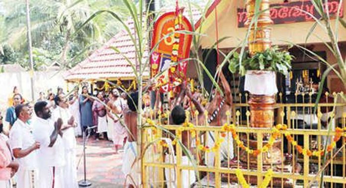 കാഞ്ഞീറ്റുകര ധർമശാസ്താക്ഷേത്രത്തിൽ ഉത്സവത്തിന് കൊടിയേറി കാഞ്ഞീറ്റുകര ധർമശാസ്താക്ഷേത്രത്തിൽ ഉത്സവത്തിന് കൊടിയേറി