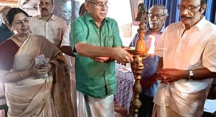 എഴുത്തുകാരും സാഹിത്യവും മനുഷ്യജീവിതത്തിൽ അത്ഭുതകരമായ പരിണാമങ്ങൾ സൃഷ്ടിക്കുന്നു ; കവി പ്രഭാവർമ്മ എഴുത്തുകാരും സാഹിത്യവും മനുഷ്യജീവിതത്തിൽ അത്ഭുതകരമായ പരിണാമങ്ങൾ സൃഷ്ടിക്കുന്നു ; കവി പ്രഭാവർമ്മ