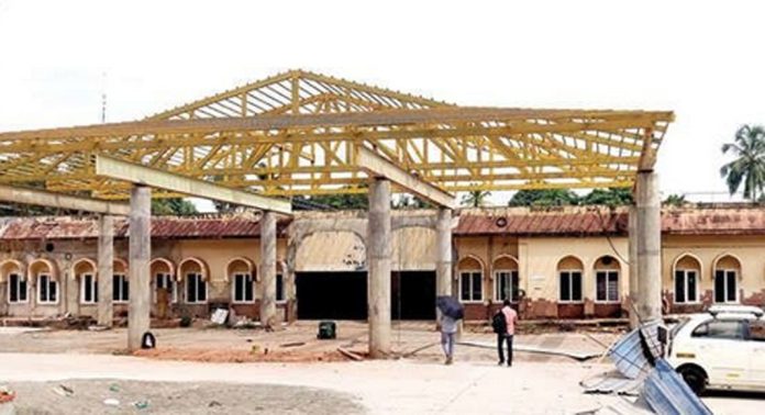 അമൃതഭാരത് സ്റ്റേഷൻ പദ്ധതി ; തിരുവല്ല റെയിൽവേ സ്റ്റേഷന്റെ ആദ്യഘട്ട വികസന പ്രവർത്തനങ്ങൾ അവസാന ഘട്ടത്തിലേക്ക് അമൃതഭാരത് സ്റ്റേഷൻ പദ്ധതി ; തിരുവല്ല റെയിൽവേ സ്റ്റേഷന്റെ ആദ്യഘട്ട വികസന പ്രവർത്തനങ്ങൾ അവസാന ഘട്ടത്തിലേക്ക്