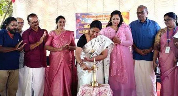 പെരിങ്ങര ഗവ.ഹയർസെക്കൻഡറി സ്കൂളിന്റെ വാർഷികാഘോഷം നടന്നു പെരിങ്ങര ഗവ.ഹയർസെക്കൻഡറി സ്കൂളിന്റെ വാർഷികാഘോഷം നടന്നു