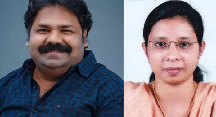 സിപിഎം ജില്ല സെക്രെട്ടറിയുടെ വിപ്പ് ലംഘിച്ച് തോട്ടപ്പുഴശേരി ഗ്രാമപഞ്ചായത്ത് അംഗങ്ങള് ; പാര്ട്ടിയില് നിന്ന് സസ്പെന്ഡ് ചെയ്തവര് പ്രസിഡന്റും വൈസ് പ്രസിഡന്റുമായി സിപിഎം ജില്ല സെക്രെട്ടറിയുടെ വിപ്പ് ലംഘിച്ച് തോട്ടപ്പുഴശേരി ഗ്രാമപഞ്ചായത്ത് അംഗങ്ങള് ; പാര്ട്ടിയില് നിന്ന് സസ്പെന്ഡ് ചെയ്തവര് പ്രസിഡന്റും വൈസ് പ്രസിഡന്റുമായി