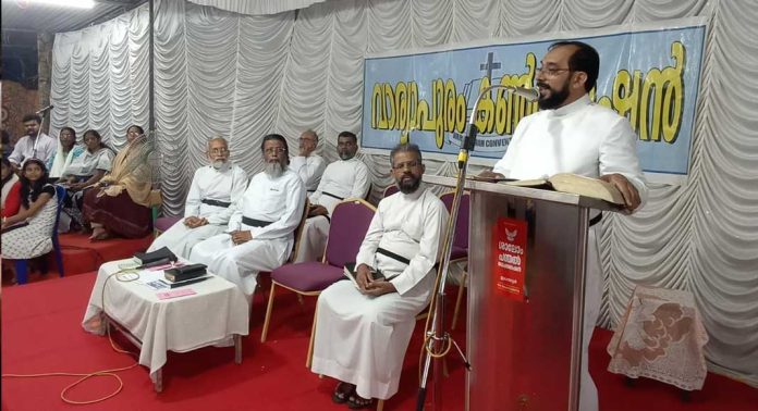 ലോക സംഭവങ്ങൾ നോക്കി കണ്ട് ദൈവമക്കളായി ലോകത്തിൽ ജീവിക്കണമെന്ന് റവ. അനീഷ് പടിക്കമണ്ണിൽ ലോക സംഭവങ്ങൾ നോക്കി കണ്ട് ദൈവമക്കളായി ലോകത്തിൽ ജീവിക്കണമെന്ന് റവ. അനീഷ് പടിക്കമണ്ണിൽ