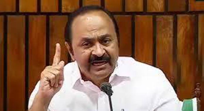 വിഴിഞ്ഞം തുറമുഖത്തിന്റെ ശിൽപ്പി മുൻ മുഖ്യമന്ത്രി ഉമ്മൻചാണ്ടിയാണെന്ന് വിഡി സതീശൻ വിഴിഞ്ഞം തുറമുഖത്തിന്റെ ശിൽപ്പി മുൻ മുഖ്യമന്ത്രി ഉമ്മൻചാണ്ടിയാണെന്ന് വിഡി സതീശൻ