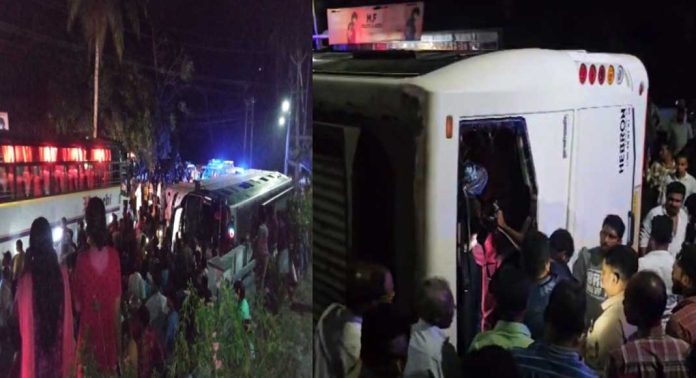 നെടുമങ്ങാട് ടൂറിസ്റ്റ് ബസ് മറിഞ്ഞ് ഒരു മരണം ; കുട്ടികളടക്കം നിരവധിപേർക്ക് പരുക്ക് നെടുമങ്ങാട് ടൂറിസ്റ്റ് ബസ് മറിഞ്ഞ് ഒരു മരണം ; കുട്ടികളടക്കം നിരവധിപേർക്ക് പരുക്ക്